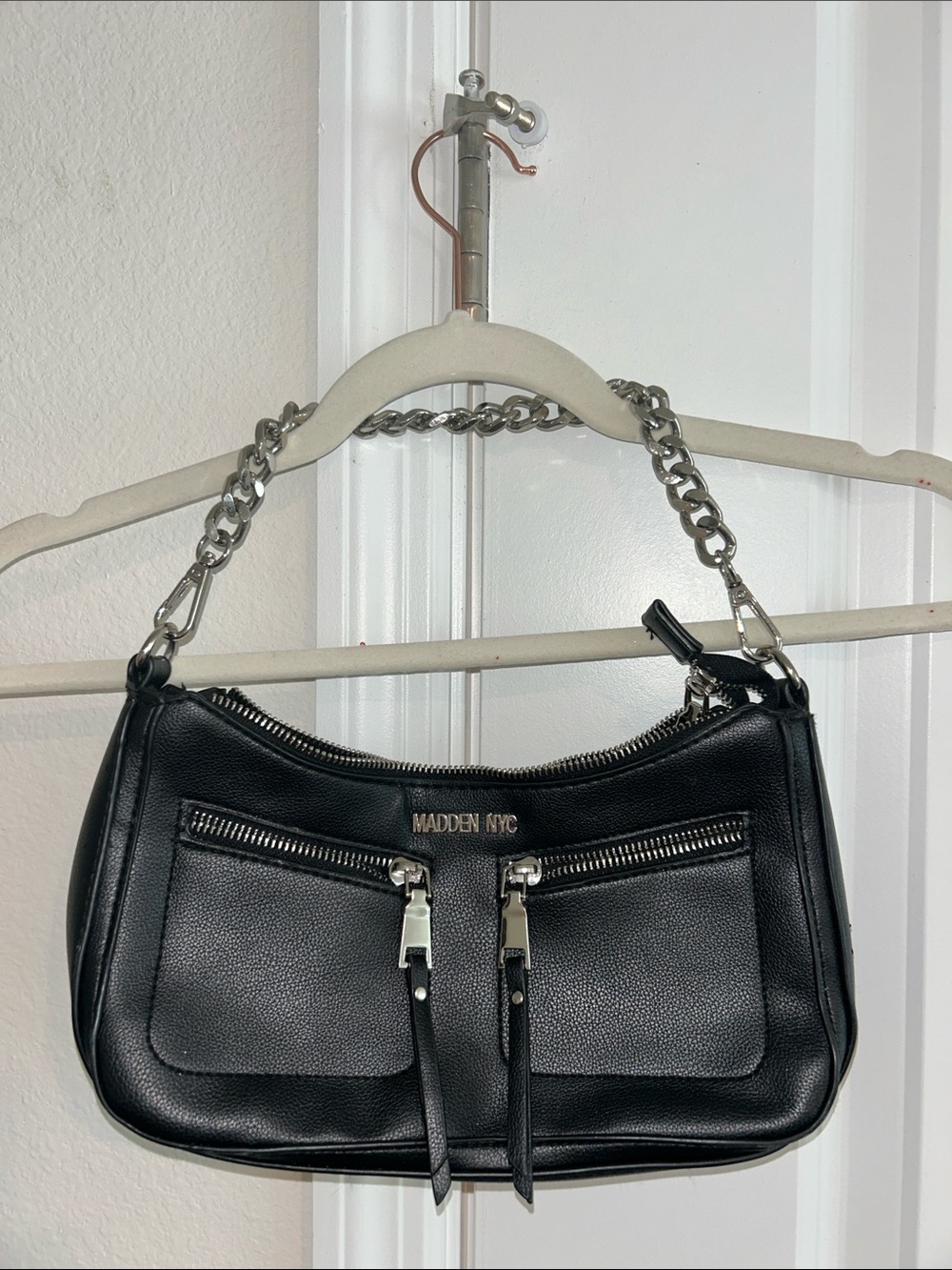 Madden NYC Black Chain-Handle Shoulder Bag